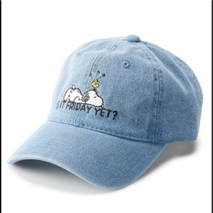 Women's Snoopy & Woodstock "Is It
Friday Yet? Baseball Cap